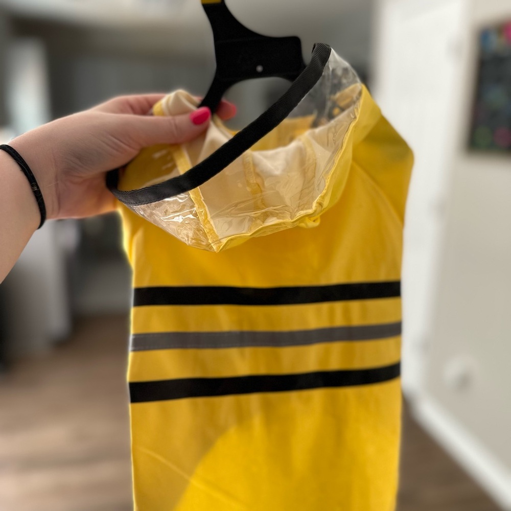 Yellow Dog Raincoat - SZ S - worn only a few times